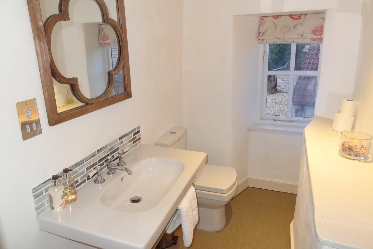 Huxham Farmhouse Bed and Breakfast East Pennard Exterior foto
