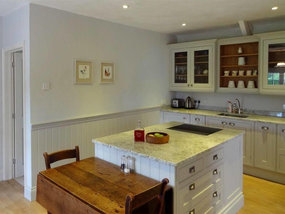 Huxham Farmhouse Bed and Breakfast East Pennard Exterior foto